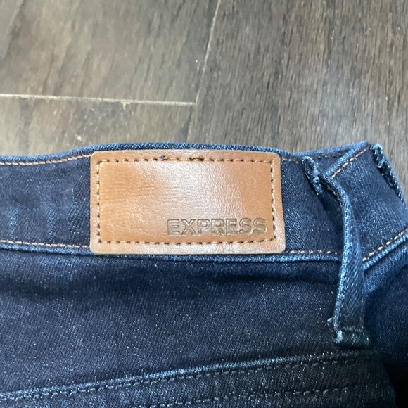 Express Cropped Straight High Rise Dark Denim Jeans - Picture 11 of 11